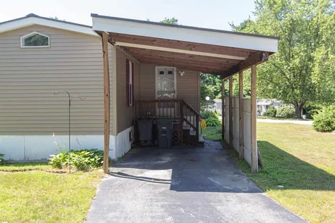 77 Zachary Drive Hooksett NH 03106