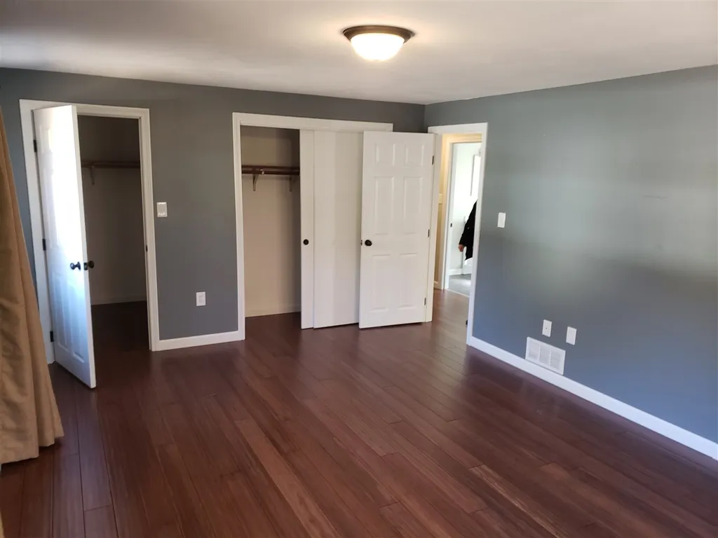 160 Greeley Street Hudson NH 03051