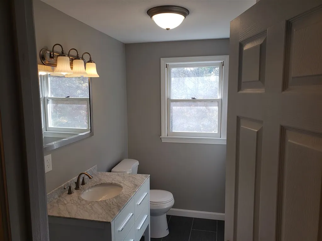 160 Greeley Street Hudson NH 03051