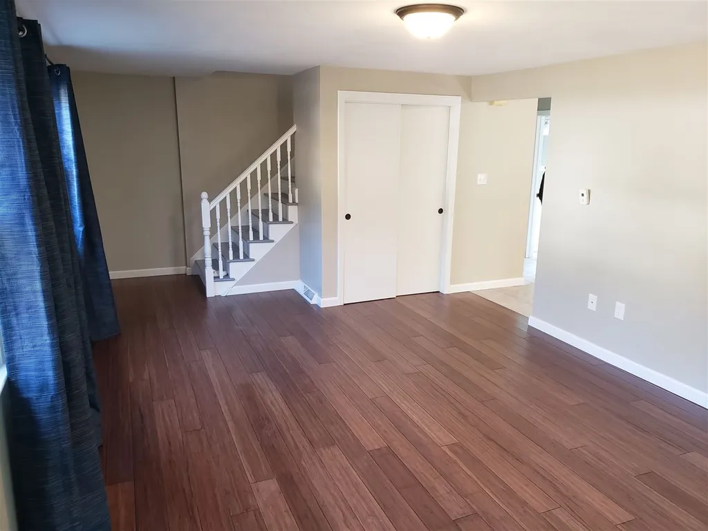 160 Greeley Street Hudson NH 03051