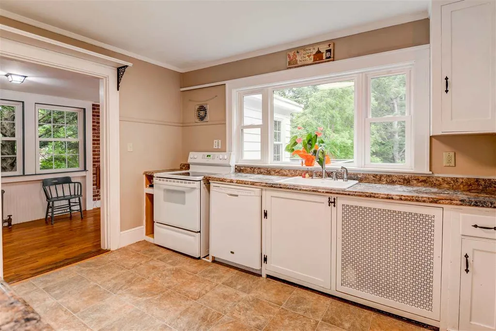 30 Bagdad Road Durham NH 03824