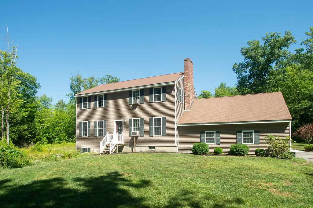 524 Farmington Road Milton NH 03851