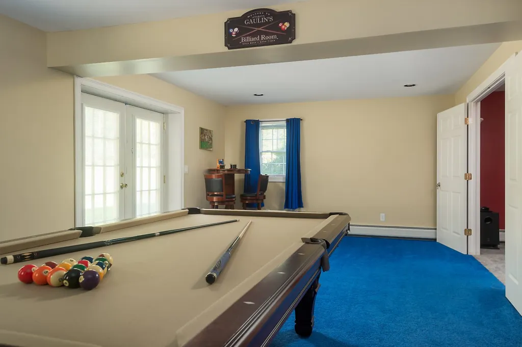 524 Farmington Road Milton NH 03851