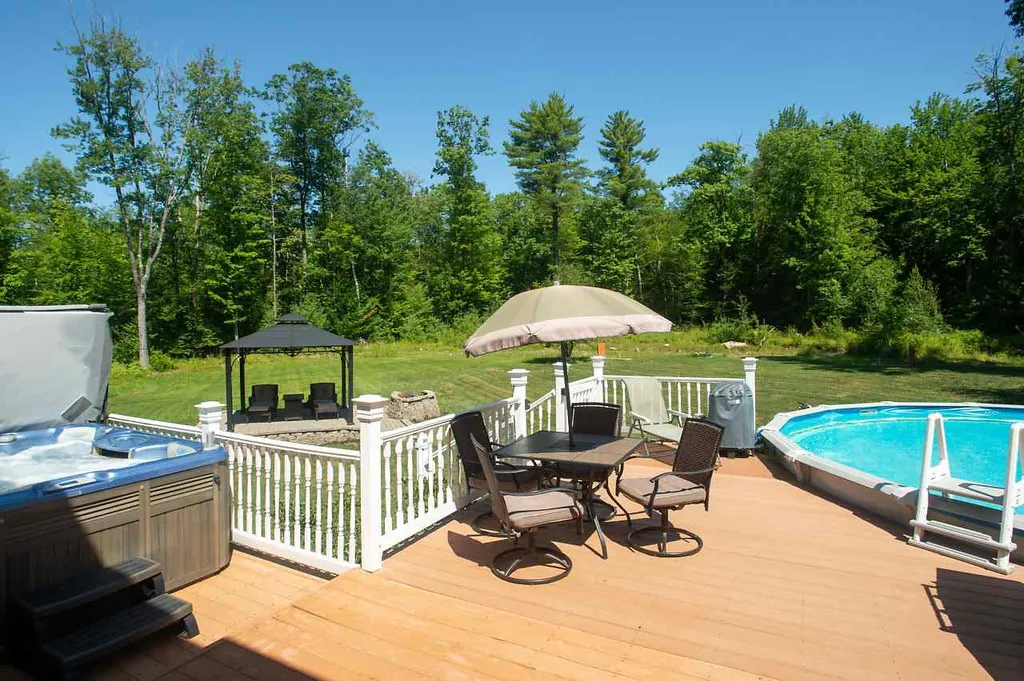 524 Farmington Road Milton NH 03851