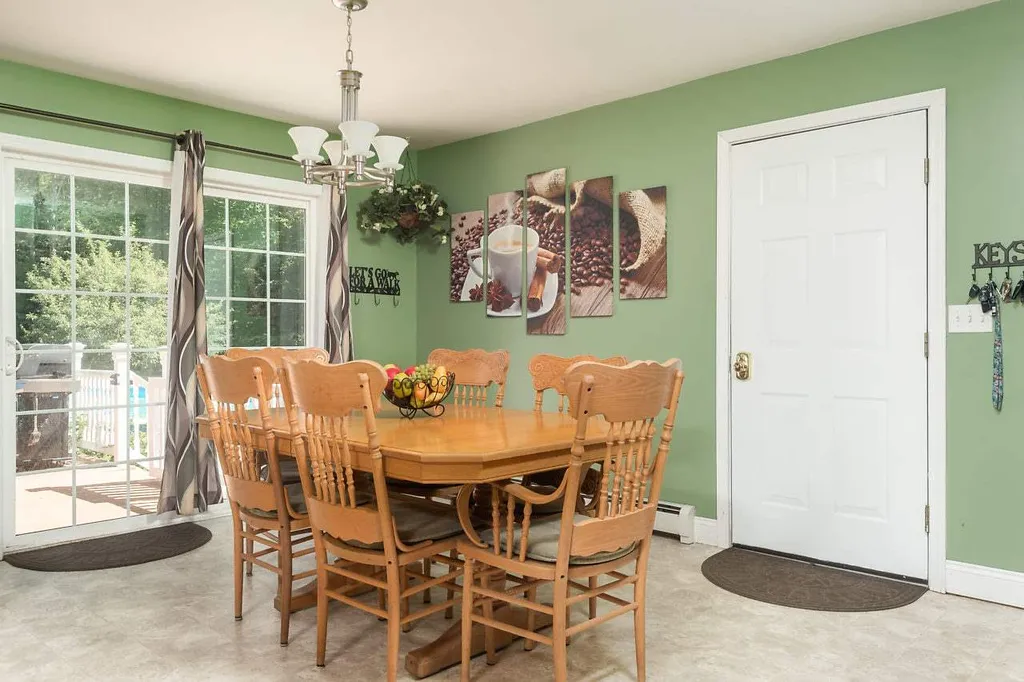 524 Farmington Road Milton NH 03851