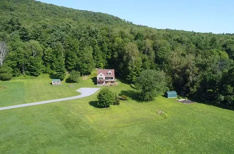 118 Stonewall Drive Bristol VT 05443
