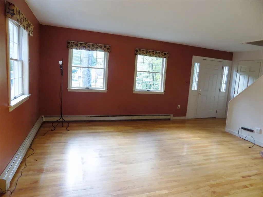 8 Chadbourne Avenue Conway NH 03818