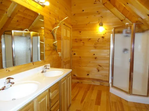 26 Upper Meehan Road Bristol VT 05443