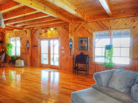 26 Upper Meehan Road Bristol VT 05443