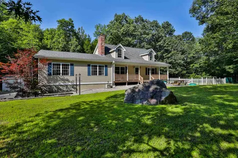 29 Baboosic Lake Road Amherst NH 03031