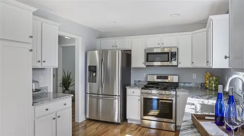 3b Adams Way Amherst NH 03031