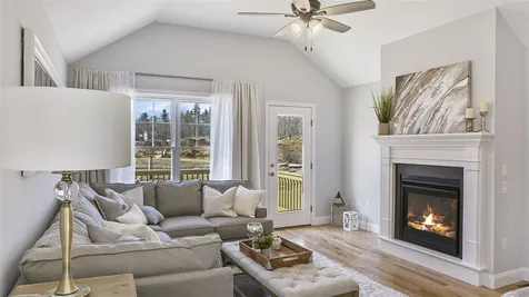 3b Adams Way Amherst NH 03031