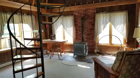 93 Razor Hill Road Grafton NH 03240