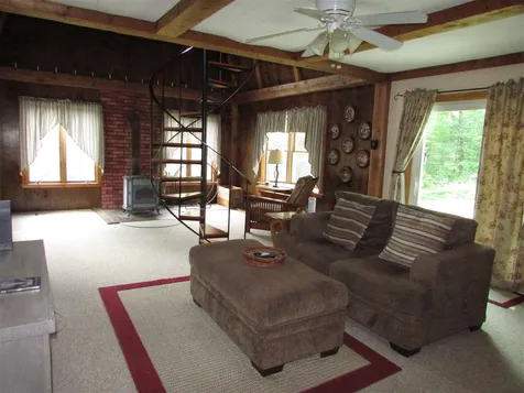 93 Razor Hill Road Grafton NH 03240