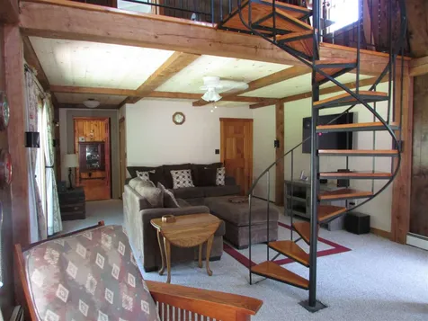 93 Razor Hill Road Grafton NH 03240