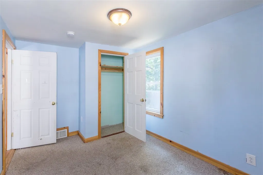 9 Lafayette Street Rochester NH 03867