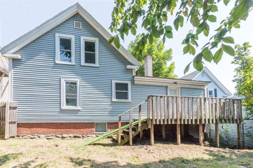 9 Lafayette Street Rochester NH 03867
