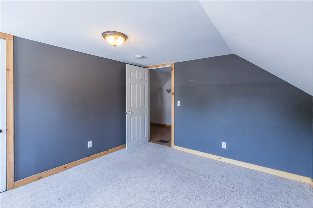 9 Lafayette Street Rochester NH 03867