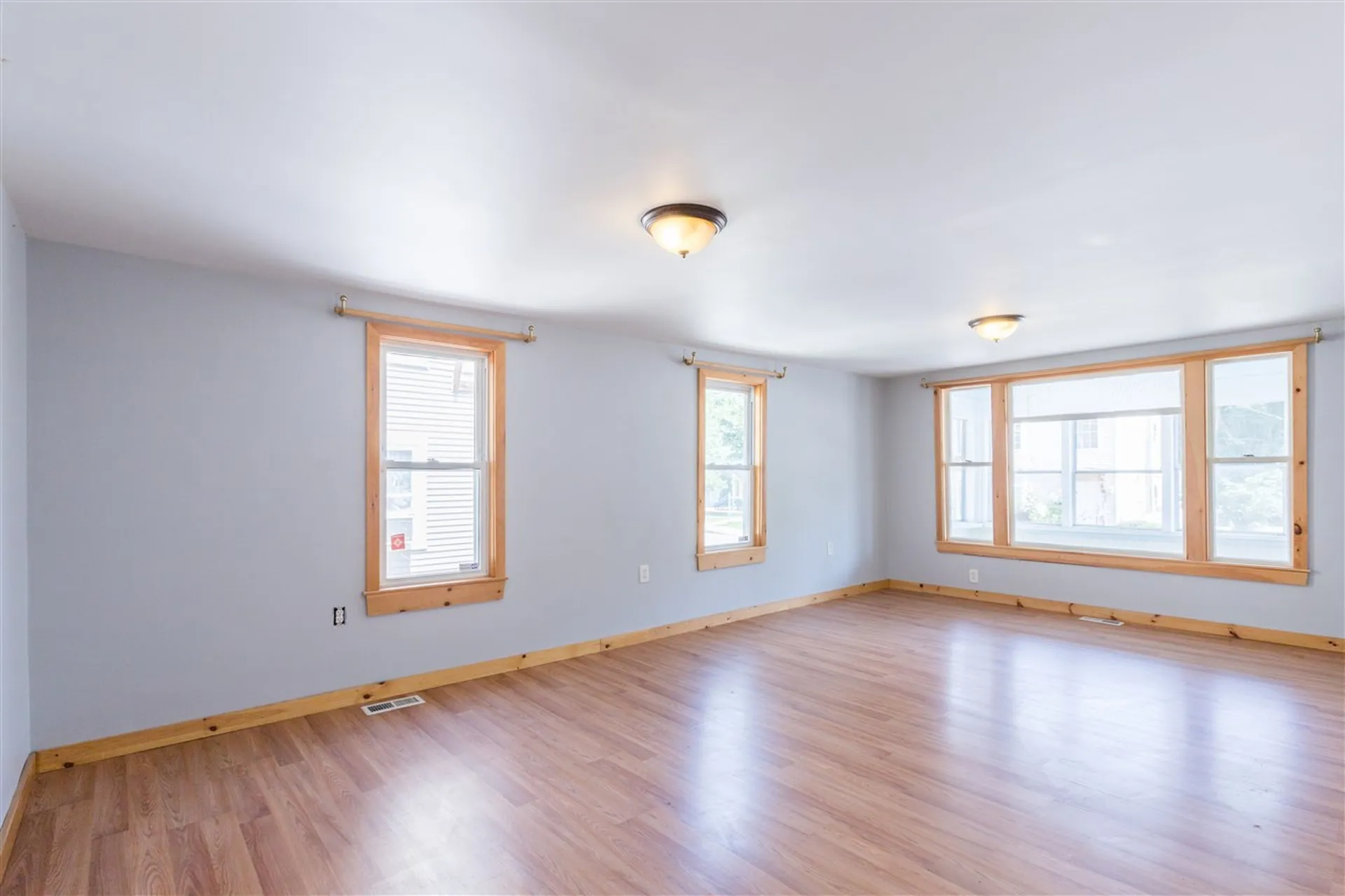 9 Lafayette Street Rochester NH 03867