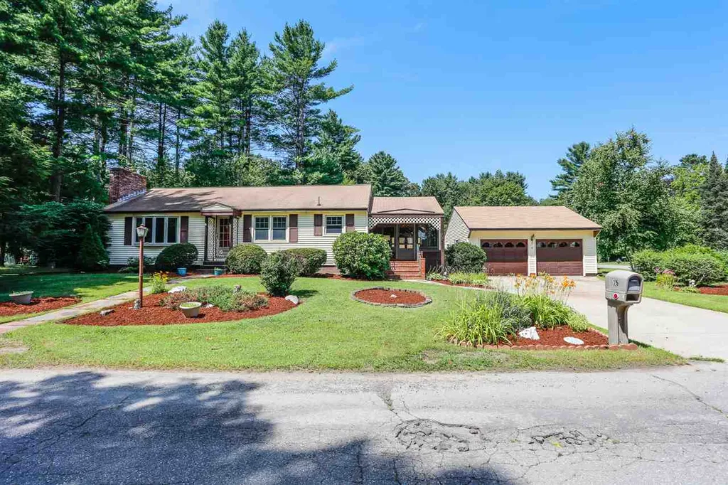 16 Evergreen Drive Merrimack NH 03054