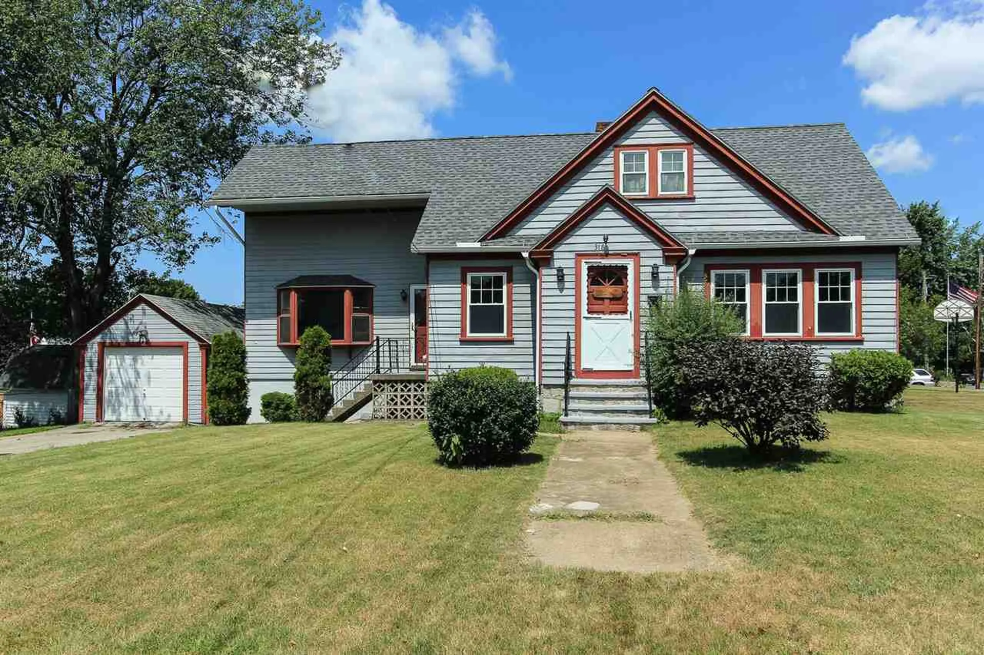 318 Candia Road Manchester NH 03109