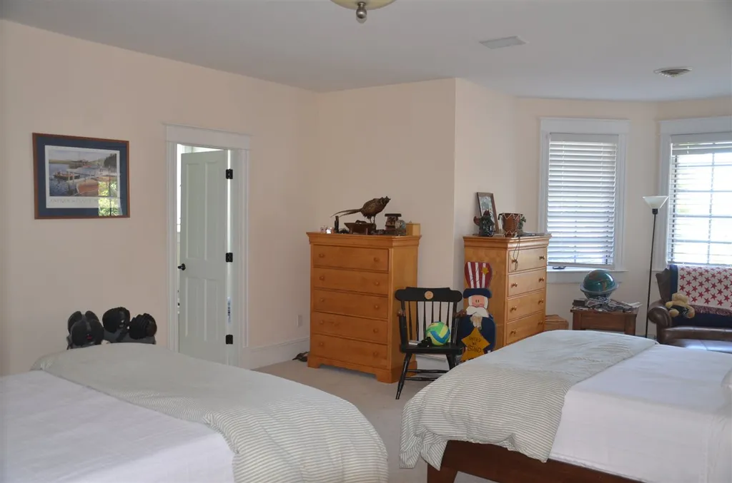 58 Bos'n Way Moultonborough NH 03254