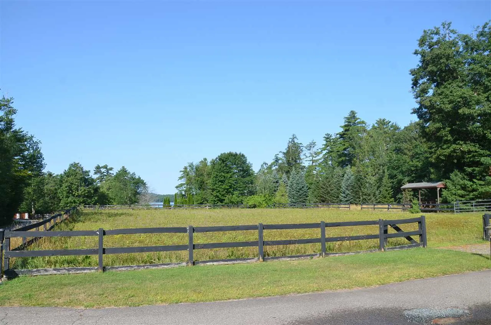 58 Bos'n Way Moultonborough NH 03254