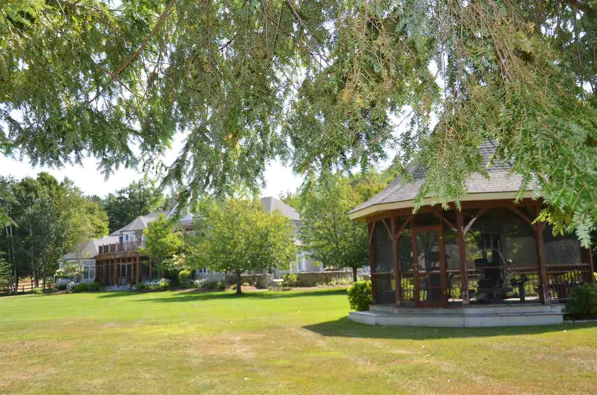 58 Bos'n Way Moultonborough NH 03254