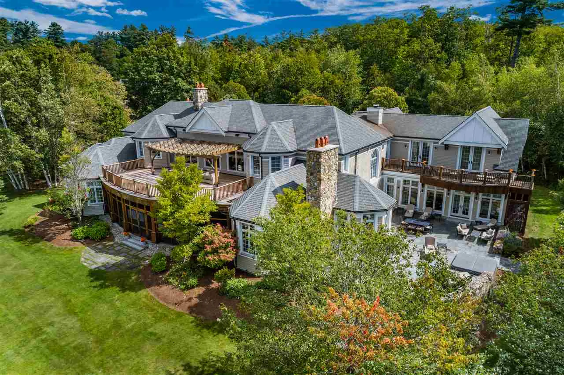 58 Bos'n Way Moultonborough NH 03254