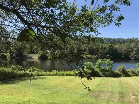 36 River Road Hanover NH 03755