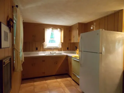 1736 Stinson Lake Road Rumney NH 03266