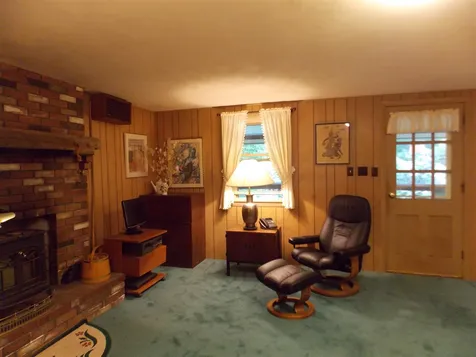 1736 Stinson Lake Road Rumney NH 03266