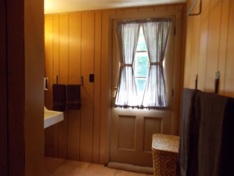 1736 Stinson Lake Road Rumney NH 03266