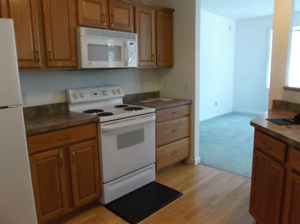 65 - 5 Pearl Street Essex VT 05452