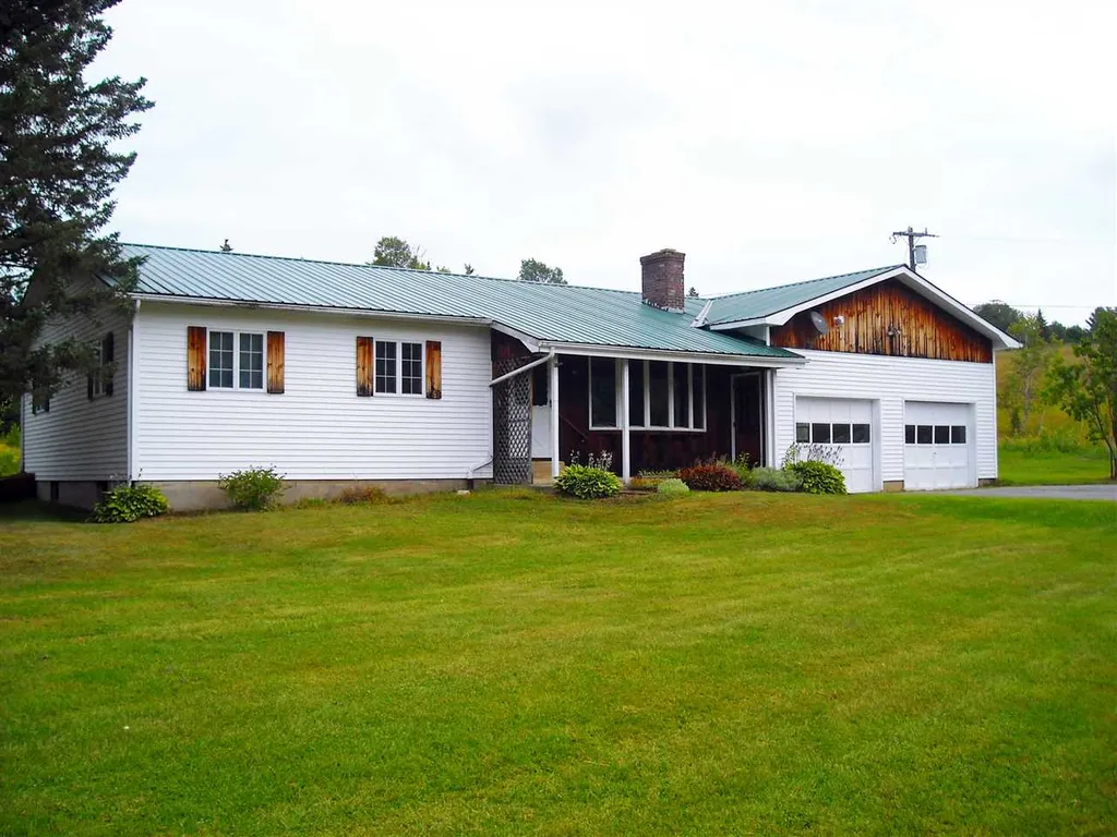 2441 Willoughby Avenue Barton VT 05860