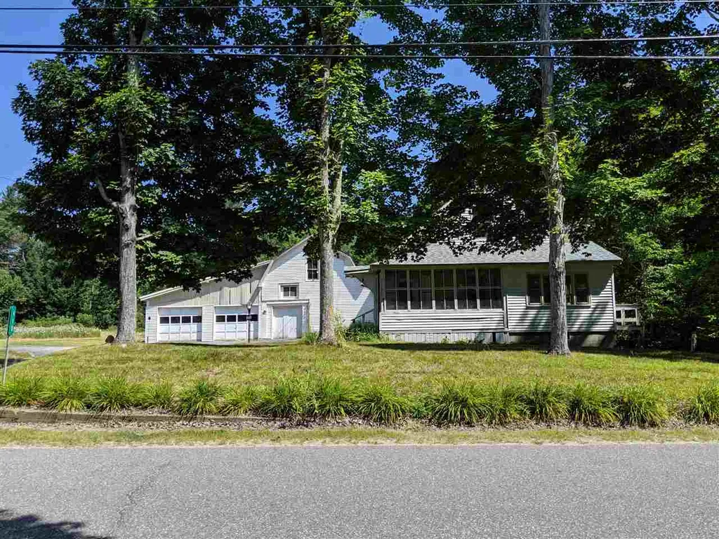 415 School Street Rumney NH 03266-3416