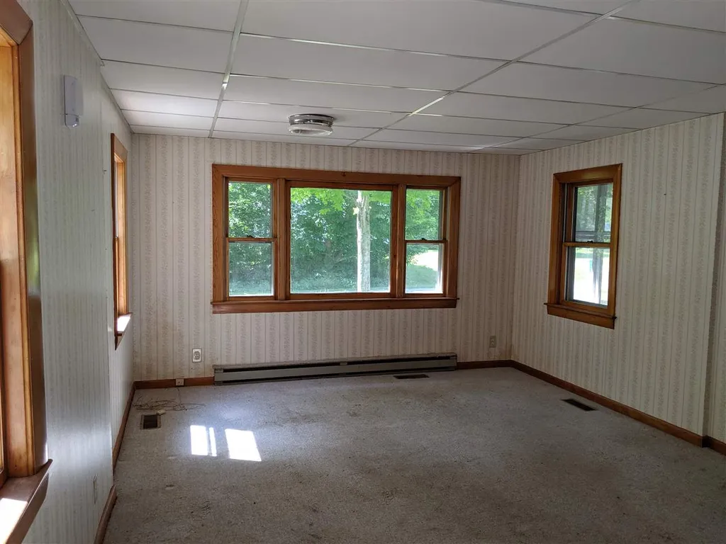 415 School Street Rumney NH 03266-3416