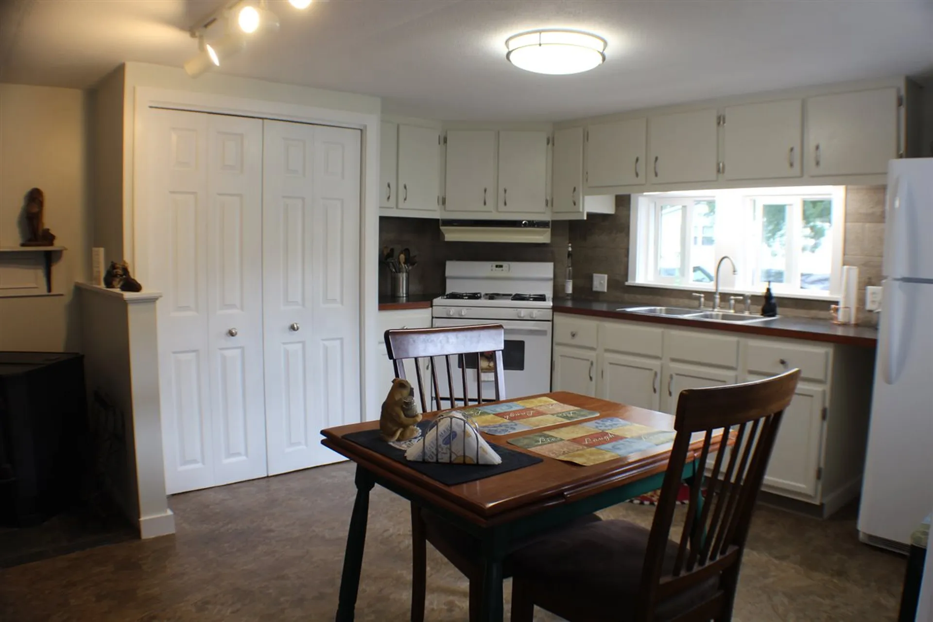 10 Brook Circle Loudon NH 03307