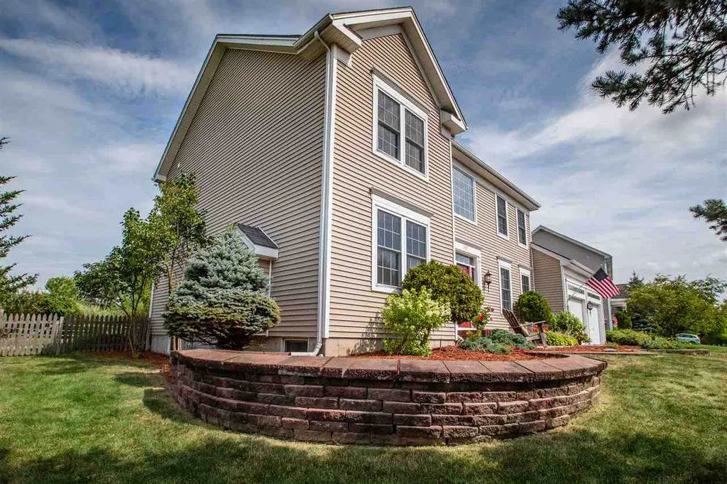 310 Cobblestone Circle South Burlington VT 05403