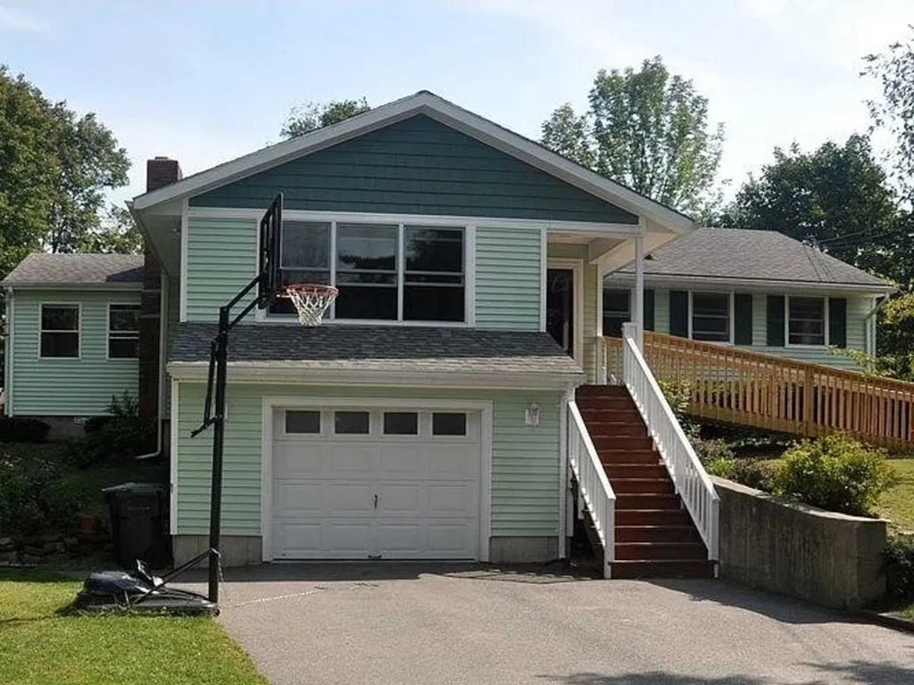 102 Kimball Terrace Shelburne VT 05482