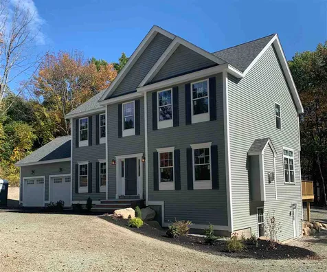 4 Harvey Road Londonderry NH 03053