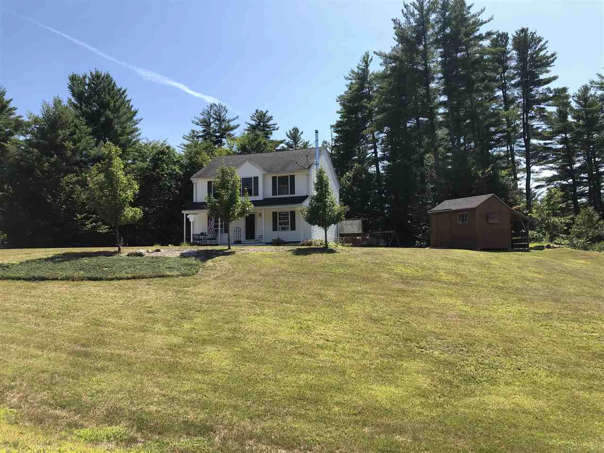 11 Jefferson Drive Hillsborough NH 03244