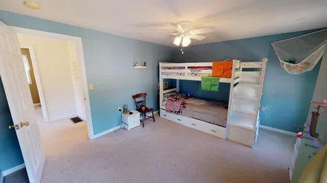 11 Jefferson Drive Hillsborough NH 03244