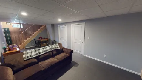 11 Jefferson Drive Hillsborough NH 03244