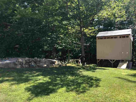 11 Jefferson Drive Hillsborough NH 03244