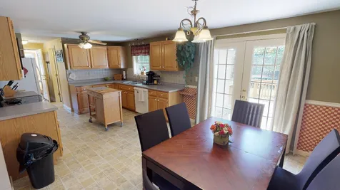 11 Jefferson Drive Hillsborough NH 03244