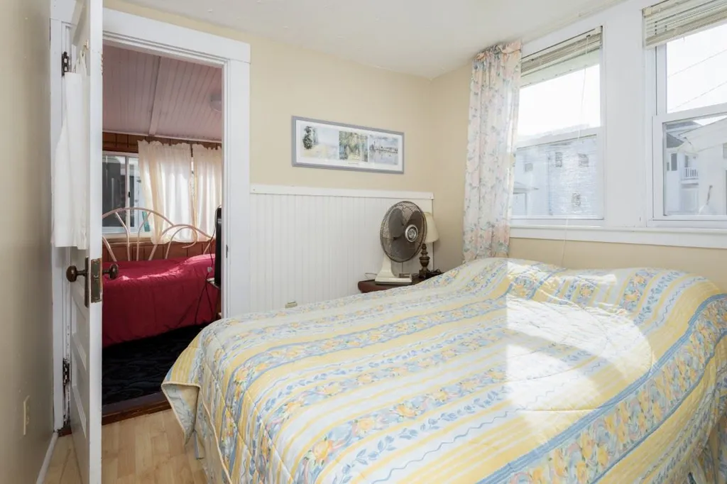 17 Nudd Avenue Hampton NH 03842