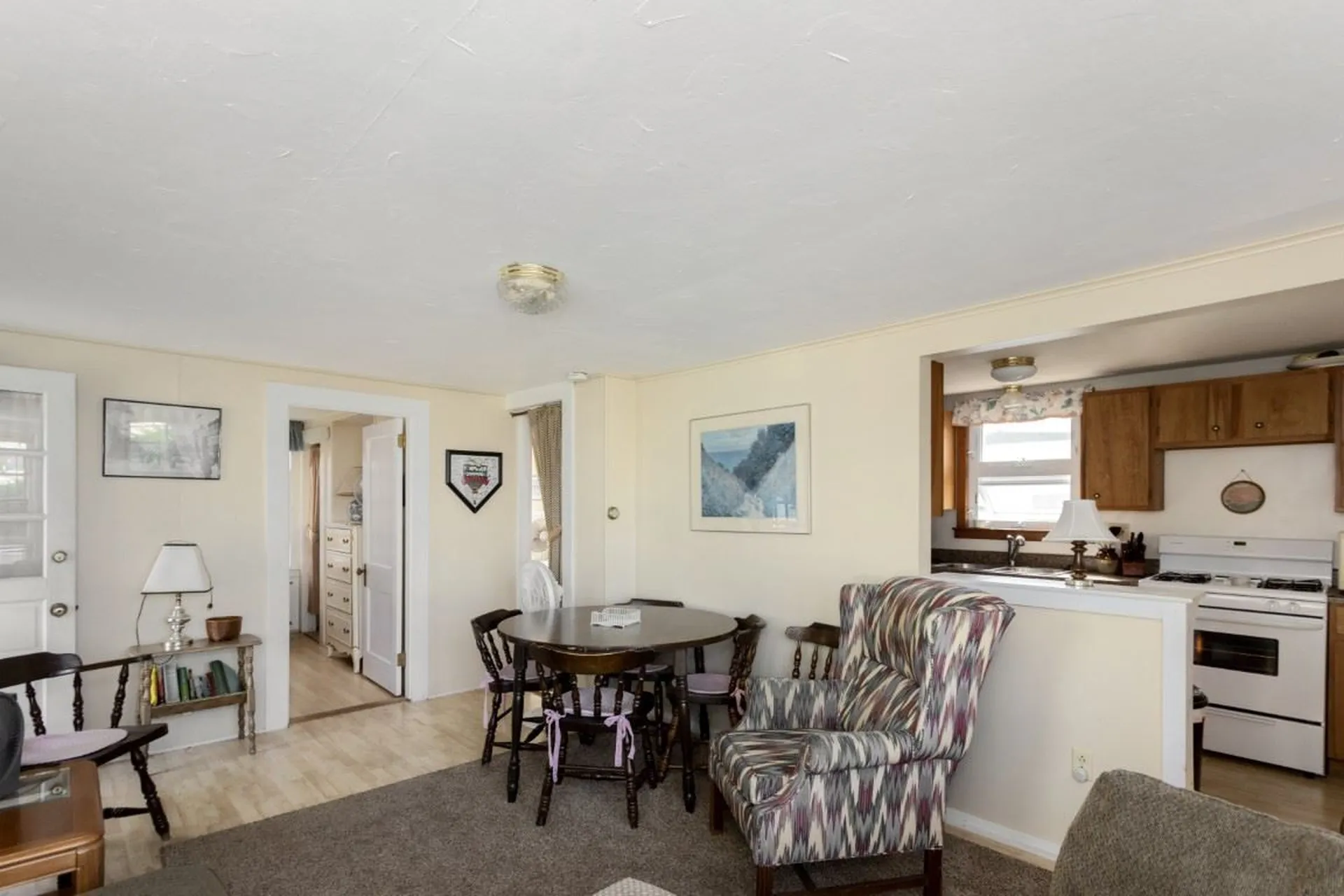 17 Nudd Avenue Hampton NH 03842