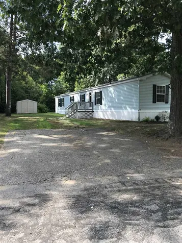 19 Reagan Drive Rochester NH 03839