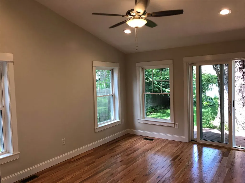 3 Spruce Street Exeter NH 03833